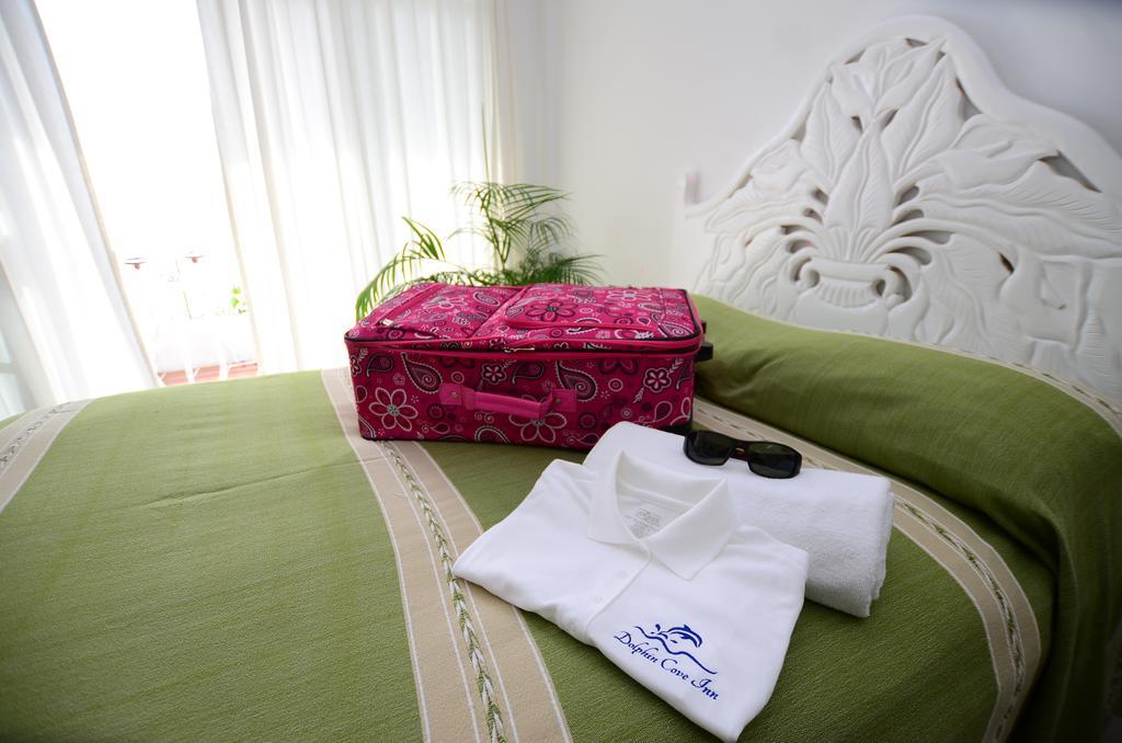 Dolphin Cove Inn Manzanillo Exterior photo